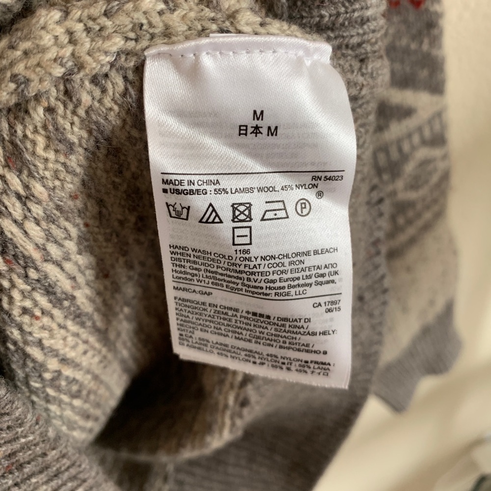 Gap Wool Sweater Winter Pattern - image 4